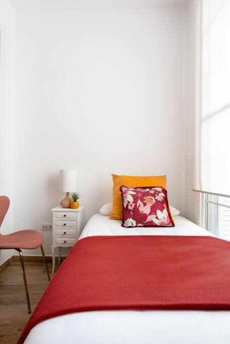 Monkeys Apartments 7Revueltas Deluxe إشبيلية المظهر الخارجي الصورة